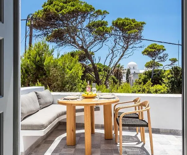 Sunset Mansion Plaka (Milos)